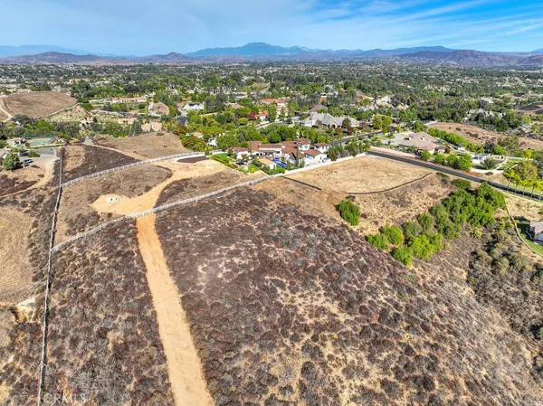 $1,200,000 | 43677 Calle De Velardo, Temecula, CA 92592