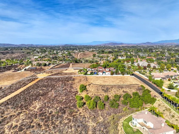 $1,200,000 | 43677 Calle De Velardo, Temecula, CA 92592