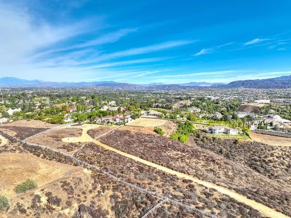 $1,200,000 | 43677 Calle De Velardo, Temecula, CA 92592