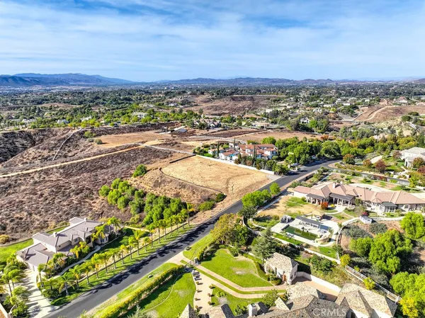 $1,200,000 | 43677 Calle De Velardo, Temecula, CA 92592
