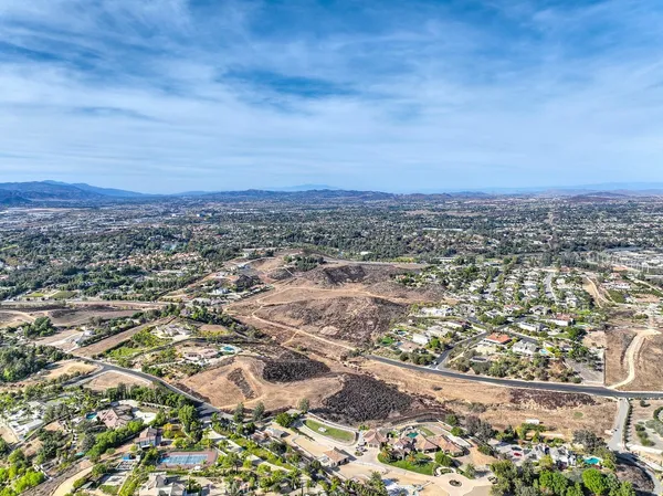 $1,200,000 | 43677 Calle De Velardo, Temecula, CA 92592