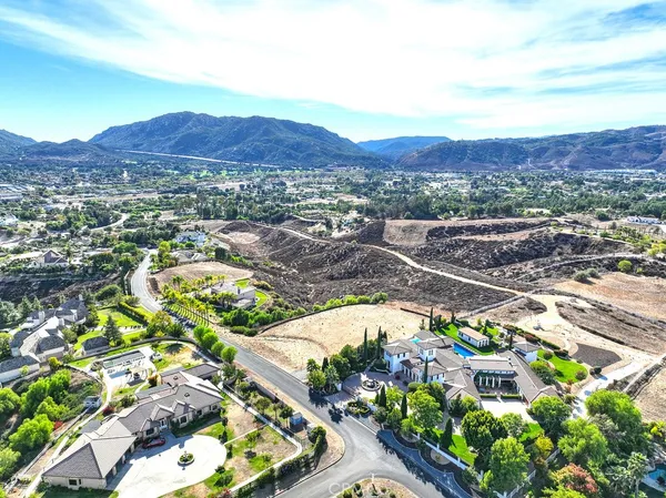 $1,200,000 | 43677 Calle De Velardo, Temecula, CA 92592
