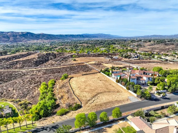 $1,200,000 | 43677 Calle De Velardo, Temecula, CA 92592