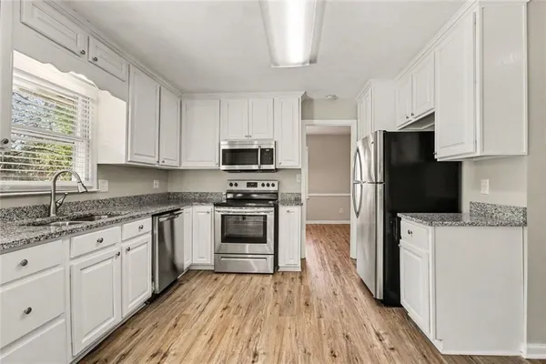 $259,900 | 1769 Hickory Street Southeast, Conyers, GA 30013