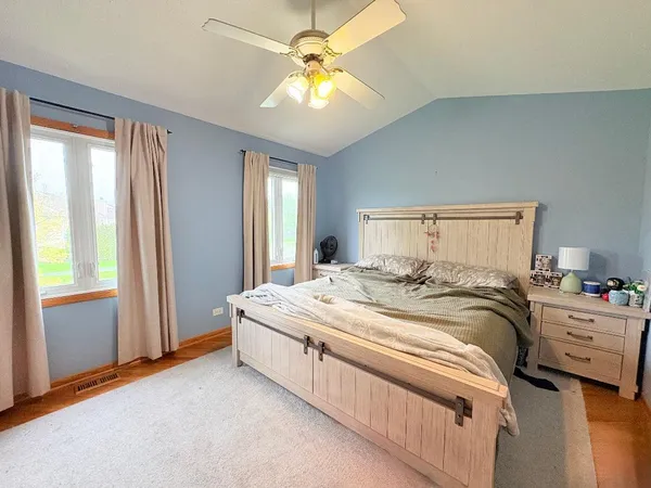 $2,750 | 393 Catbird Lane, Deerfield, IL 60015