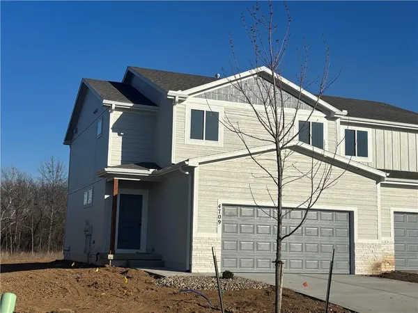 $370,000 | 4709 South Brentwood Avenue, Kansas City, MO 64136