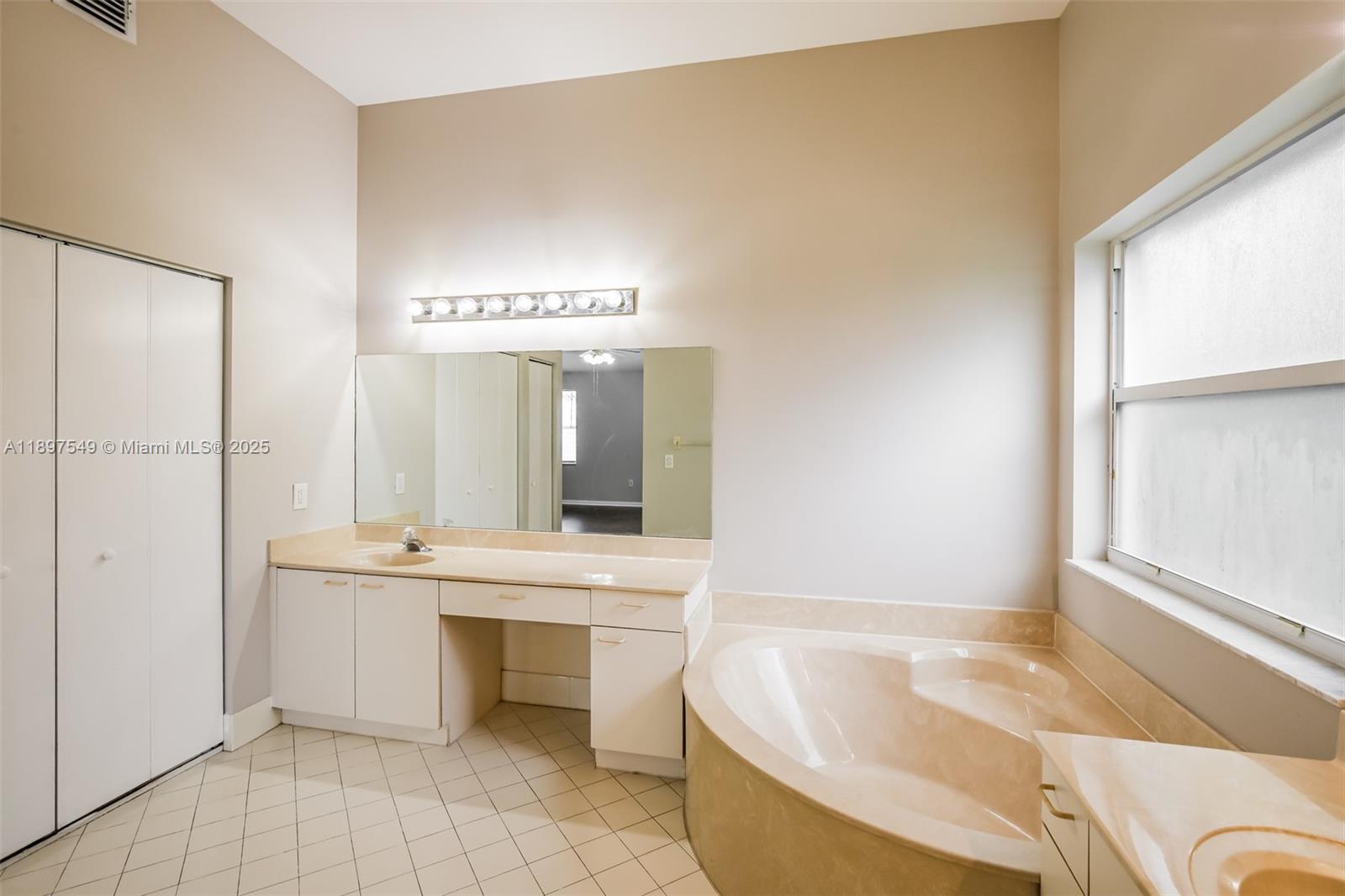 1436 Northwest 159th Lane Hollywood, FL 33028 - Photo 14 of 15