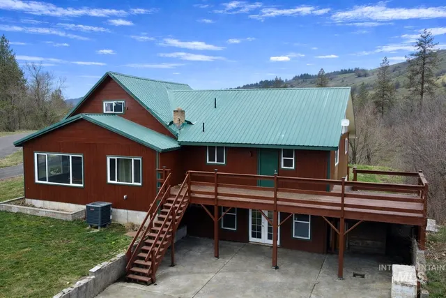 $279,900 | 418 Bryan Drive, Kamiah, ID 83536