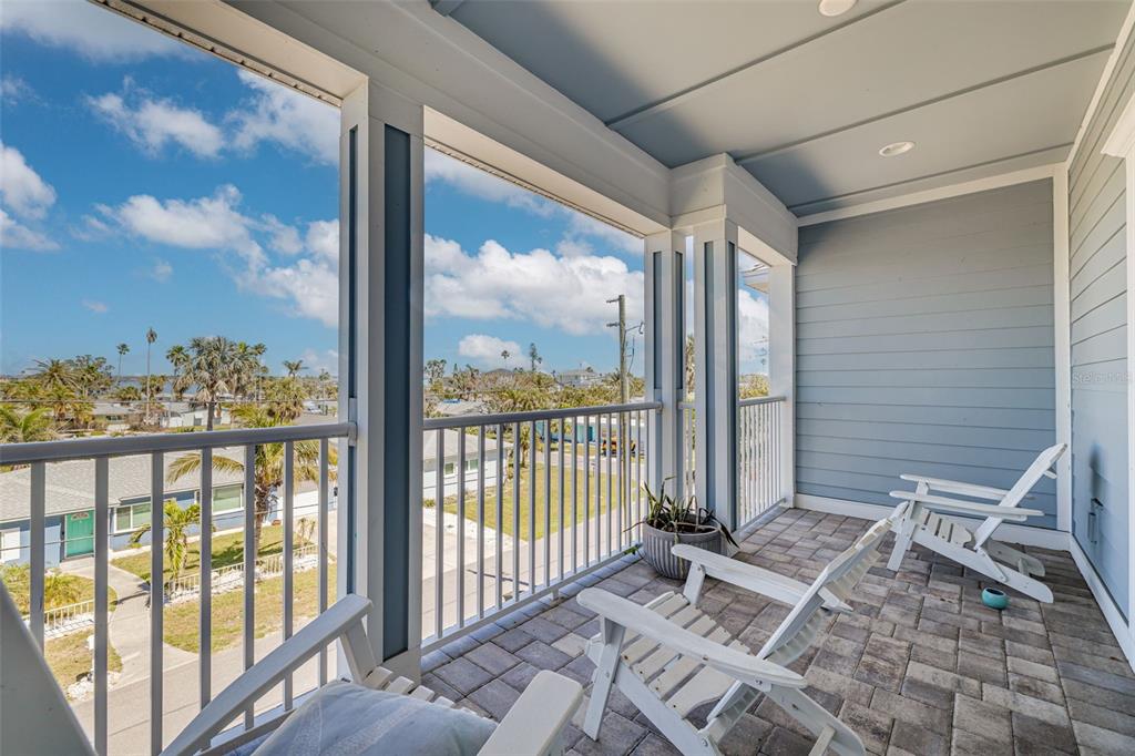 16306 1st Street East Redington Beach, FL 33708 - Photo 24 of 43