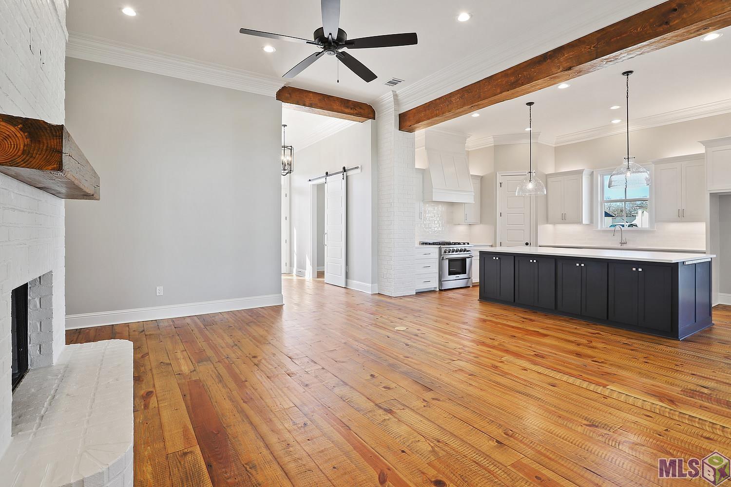 17342 Rabbit Rush Avenue Prairieville, LA 70769 - Photo 3 of 15 Gallery Image 3