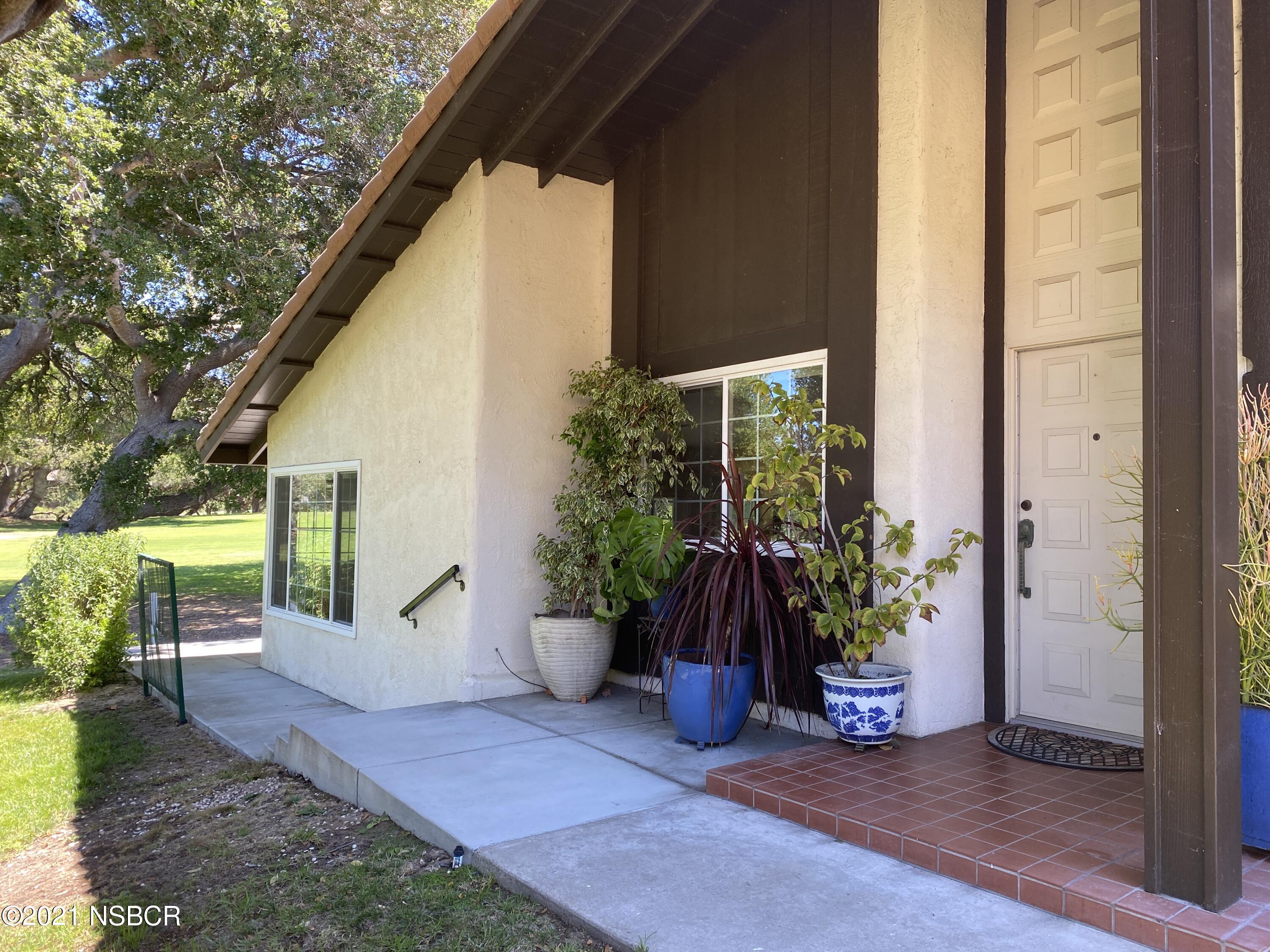 4171 Oakwood Road Lompoc, CA 93436 - Photo 3 of 31 IMG_5664