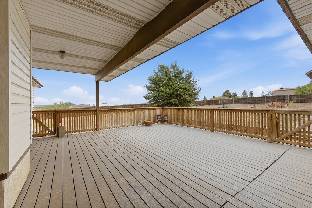 2005 Long Branch Alpine, TX 79830 - Photo 23 of 35 Gallery Image 23