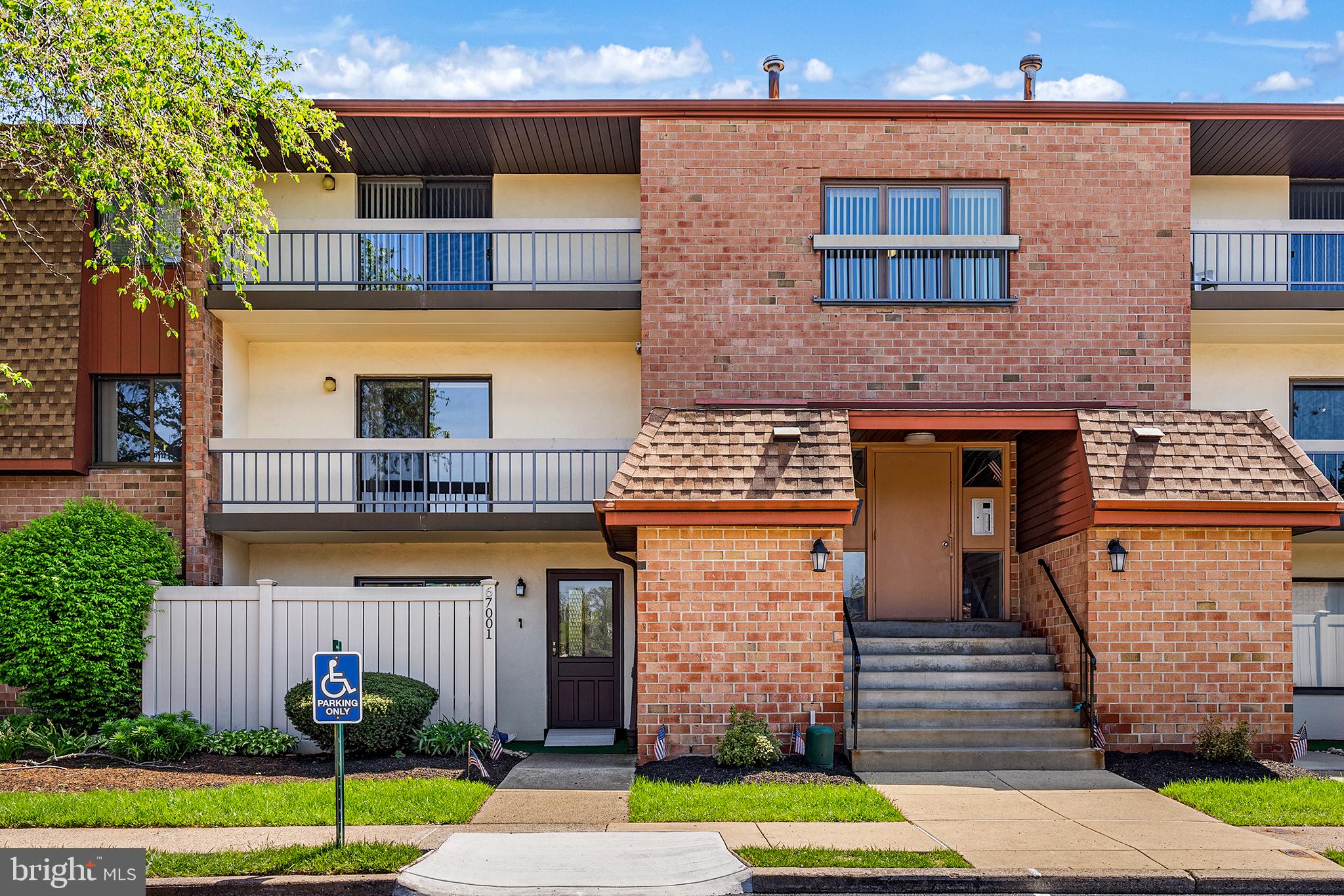 67101 Delaire Landing Road, Unit 101 Philadelphia, PA 19114 - Photo 2 of 29 Gallery Image 2