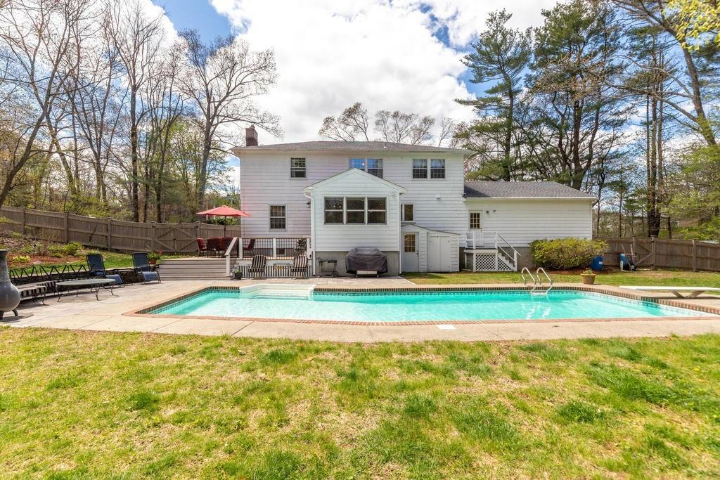 16 Daniels Road Wenham, MA 01984 - Photo 3 of 33 Gallery Image 3