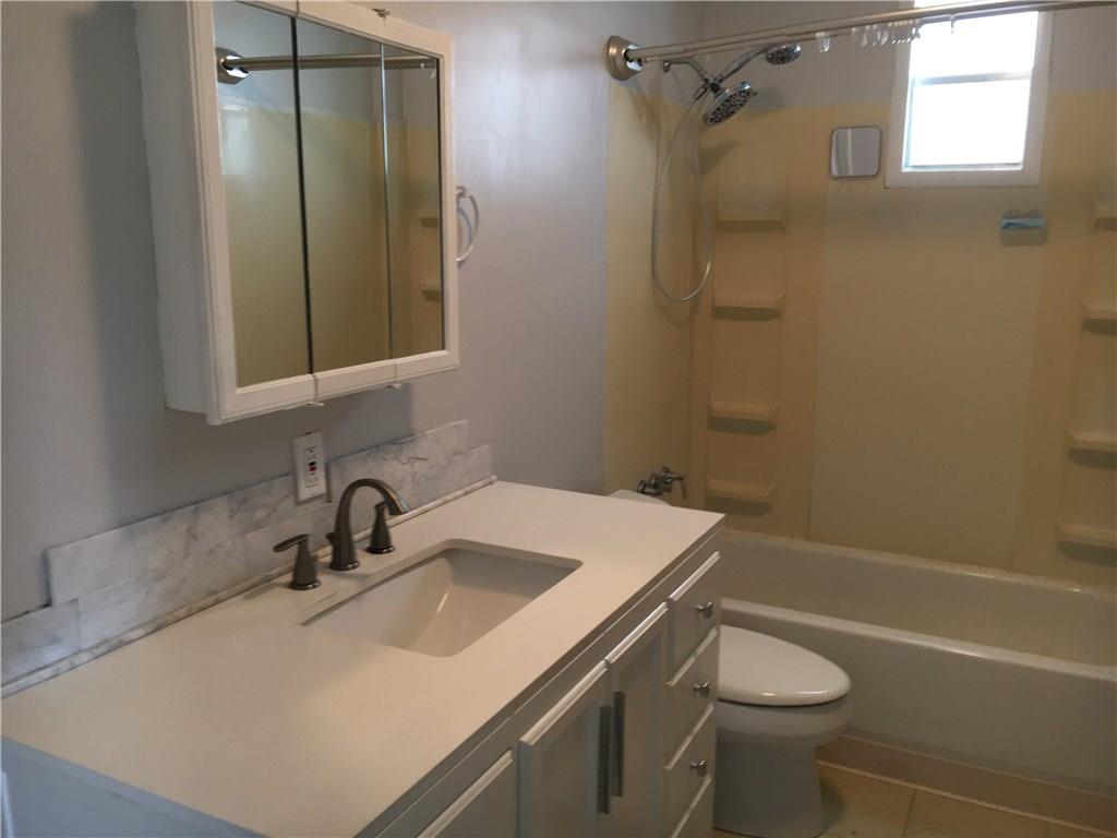 721 Hill Street Rochester, PA 15074 - Photo 3 of 9