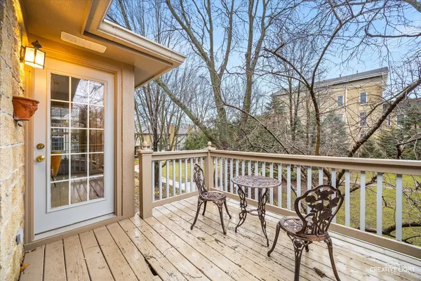 $335,000 | 469 South Jefferson Street, Unit 469, Batavia, IL 60510