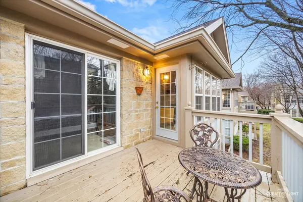 $335,000 | 469 South Jefferson Street, Unit 469, Batavia, IL 60510