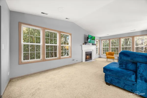 $335,000 | 469 South Jefferson Street, Unit 469, Batavia, IL 60510