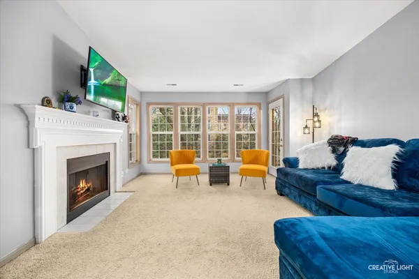 $335,000 | 469 South Jefferson Street, Unit 469, Batavia, IL 60510