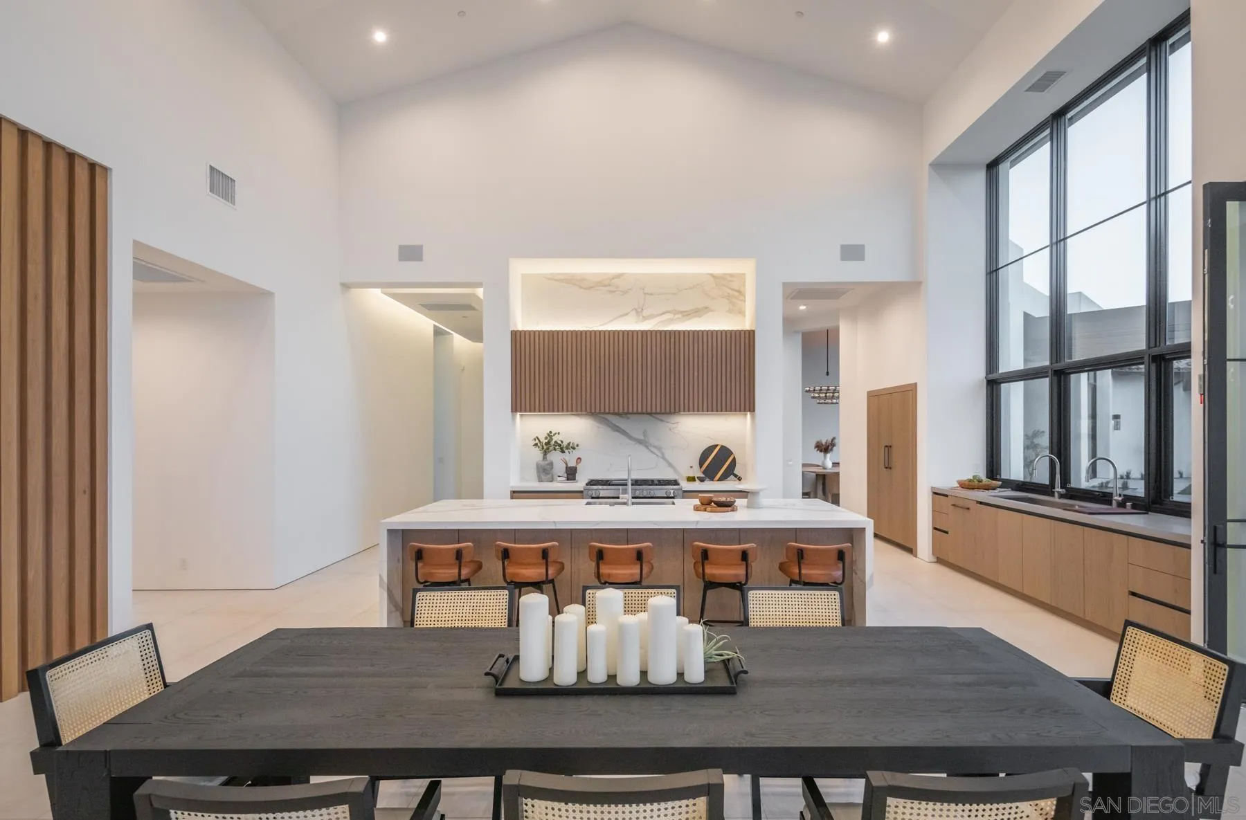 5385 Linea Del Cielo Rancho Santa Fe, CA 92067 - Photo 17 of 48 Gallery Image 17