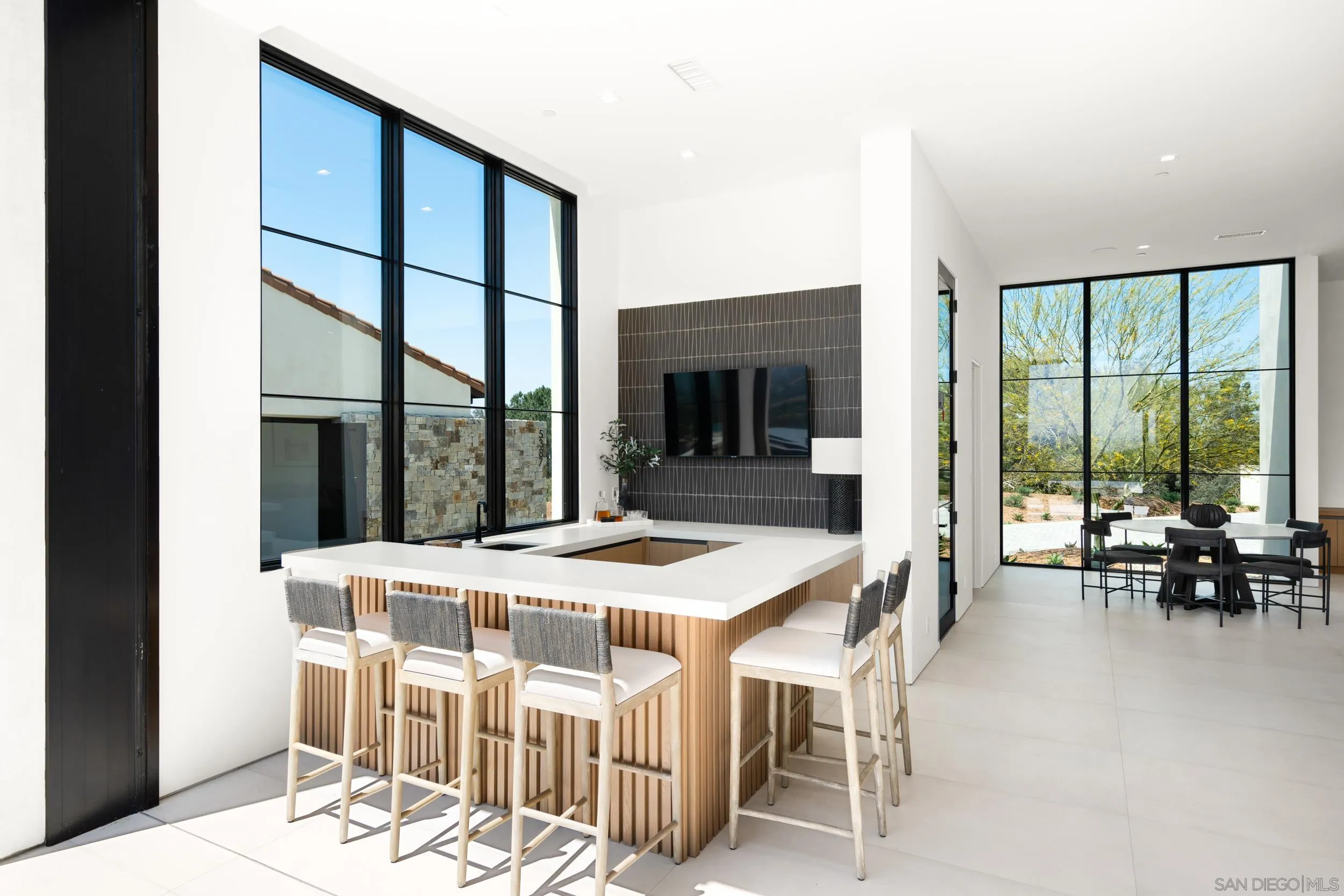 5385 Linea Del Cielo Rancho Santa Fe, CA 92067 - Photo 36 of 48 Gallery Image 36