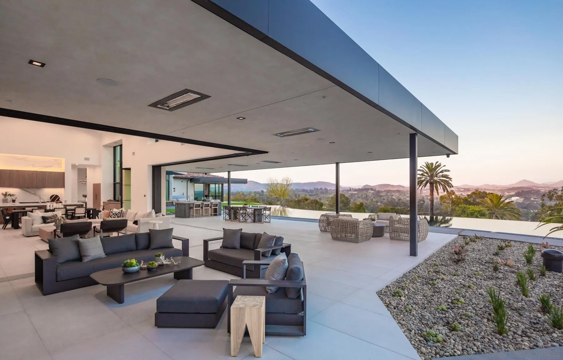 5385 Linea Del Cielo Rancho Santa Fe, CA 92067 - Photo 10 of 48 Gallery Image 10
