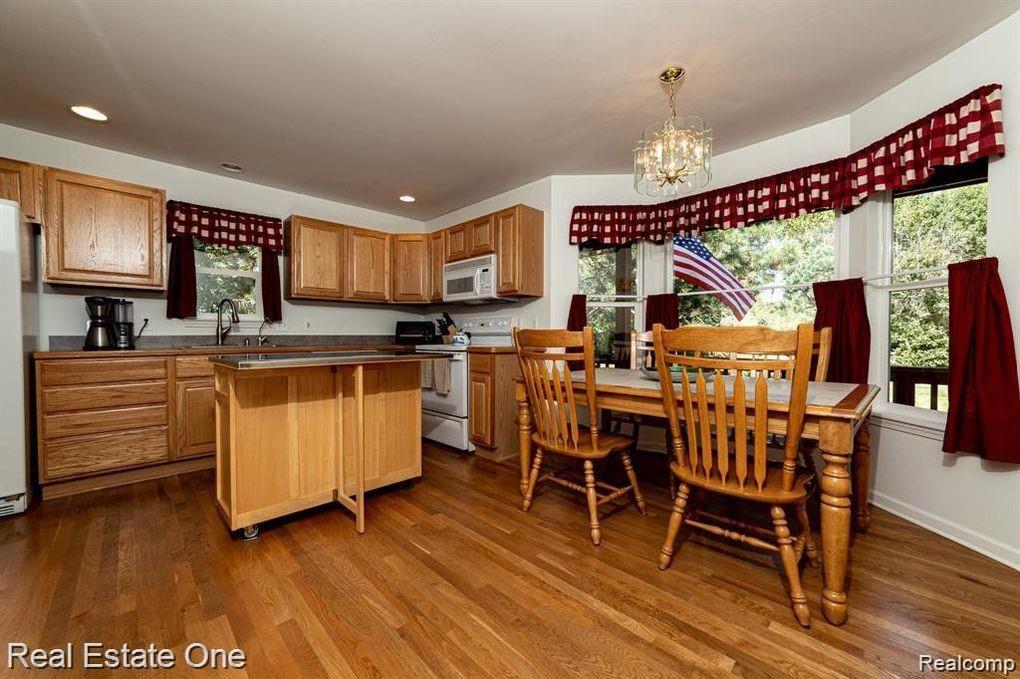 6380 East Holly Road Holly, MI 48442 - Photo 12 of 29 6380EHolly_11.jpg