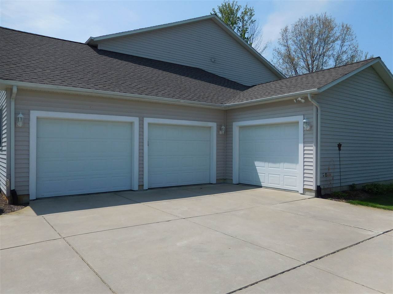 51901 Primrose Road South Bend, IN 46628 - Photo 28 of 34 Gallery Image 28
