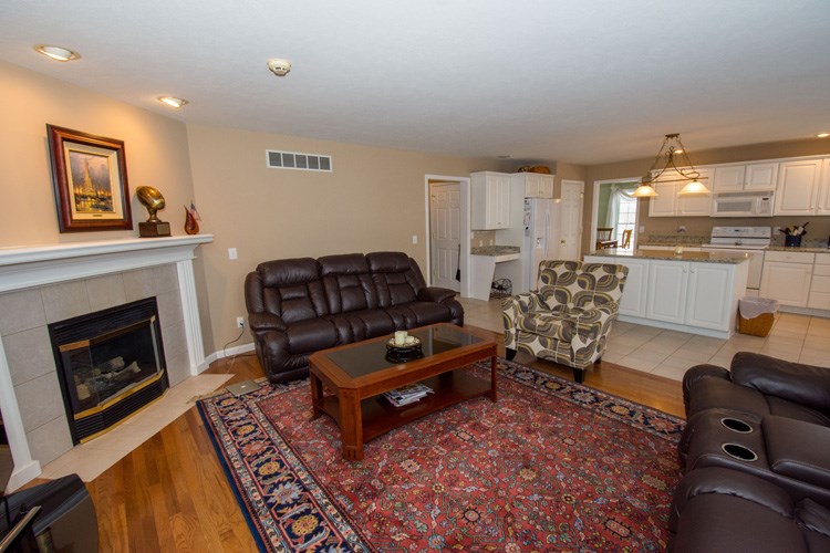 51901 Primrose Road South Bend, IN 46628 - Photo 6 of 34 Gallery Image 6