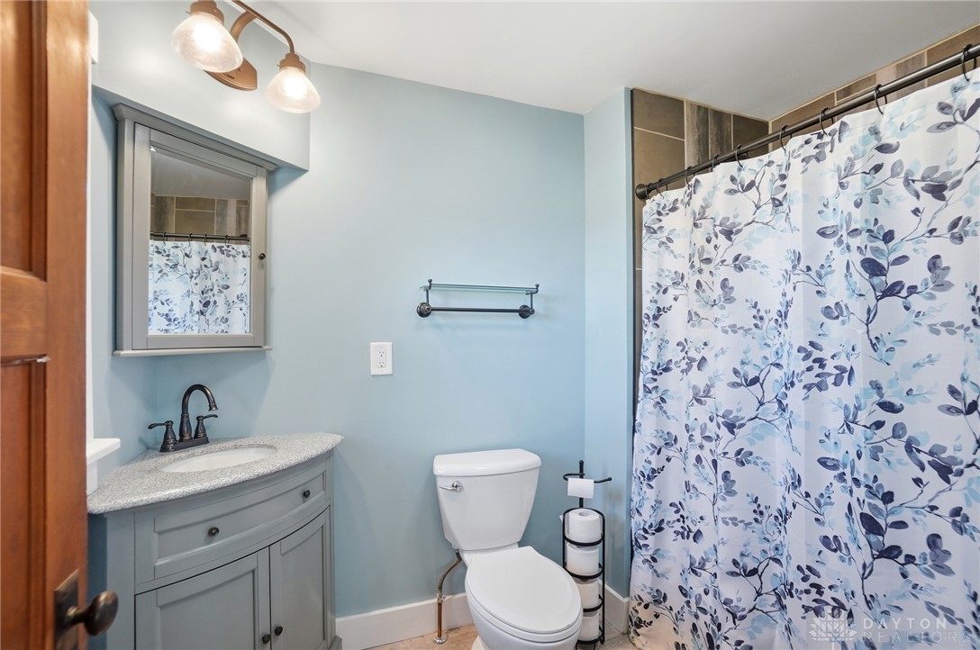 2255 Ginghamsburg-Frederick Road Tipp City, OH 45371 - Photo 21 of 47