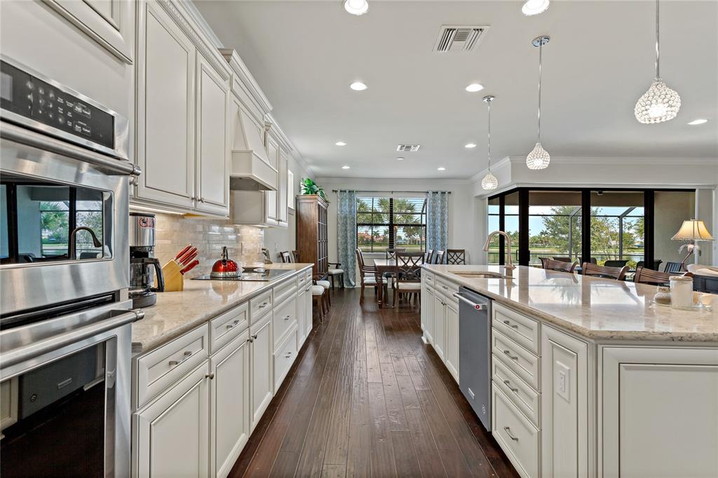 19011 Formosa Street Venice, FL 34293 - Photo 8 of 65