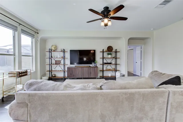 $569,999 | 920 Autumn Sage Way, Pflugerville, TX 78660