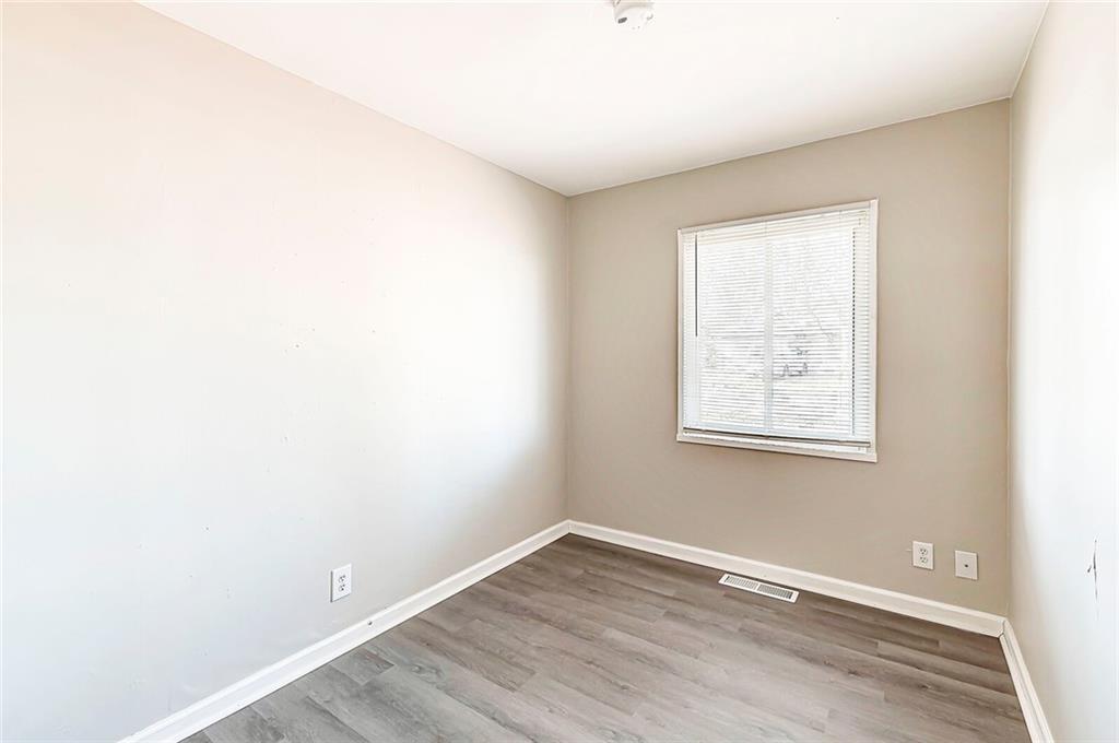 3141 Keswick Road Indianapolis, IN 46222 - Photo 15 of 18