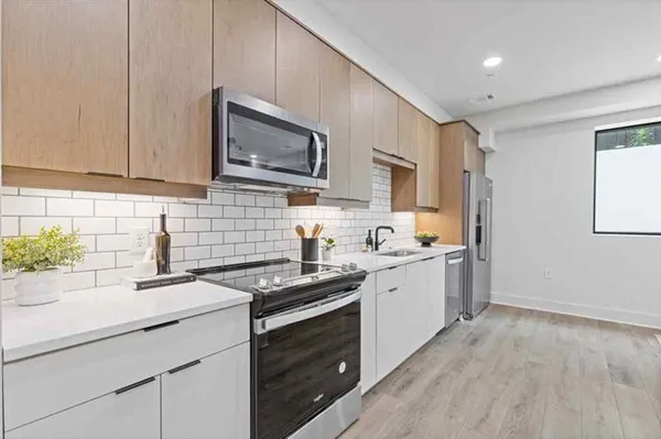 $199,000 | 108 Park Place, Unit 103, Decatur, GA 30030