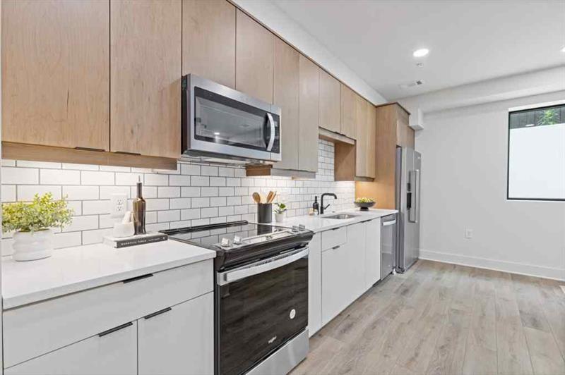 108 Park Place, Unit 103 Decatur, GA 30030 - Photo 4 of 22