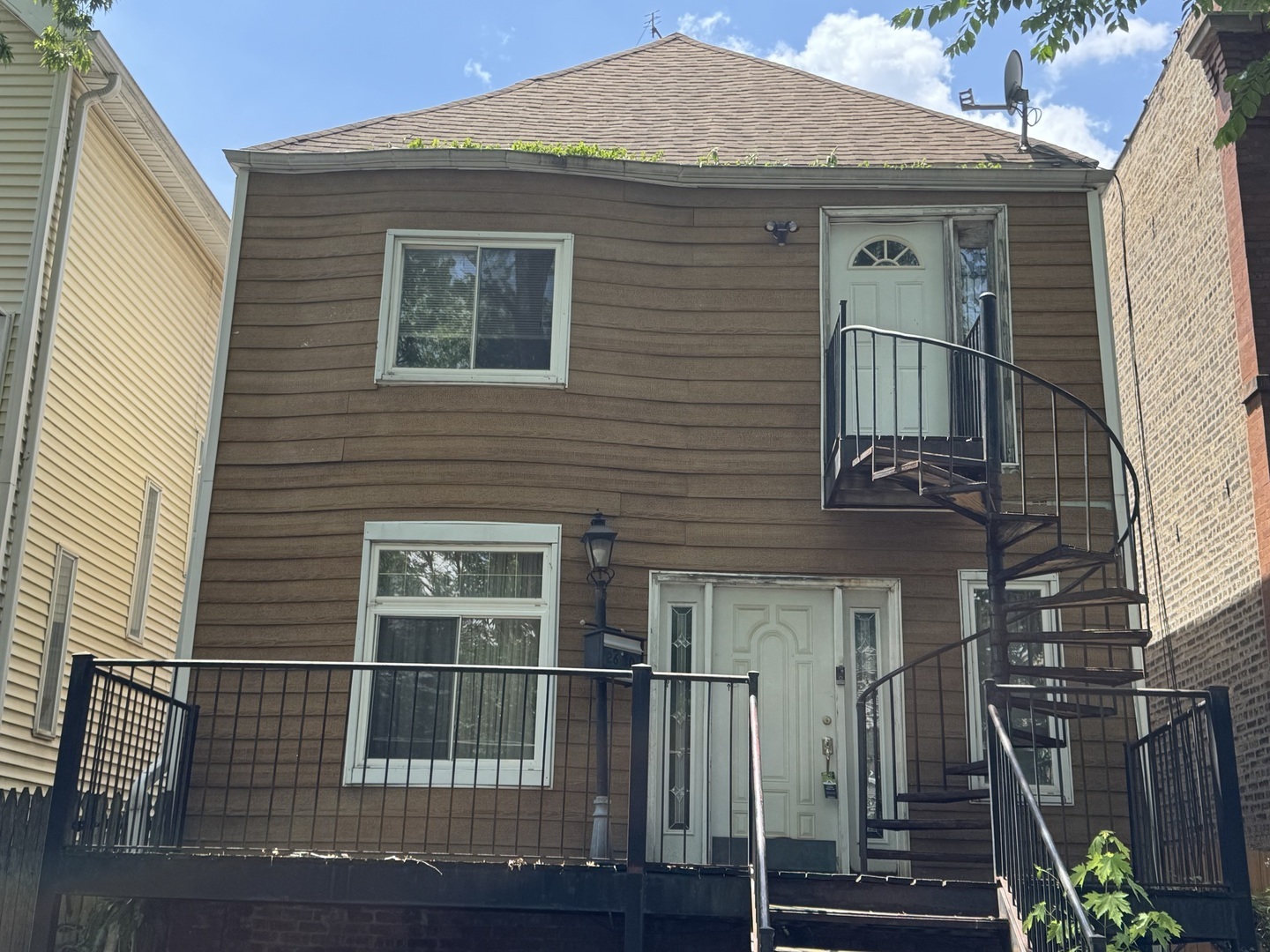 2630 North Central Park Ave  