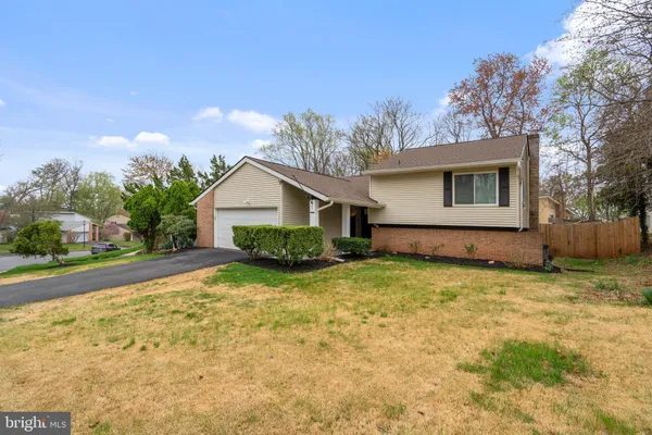 $745,000 | 218 Penny Lane, Sterling, VA 20164