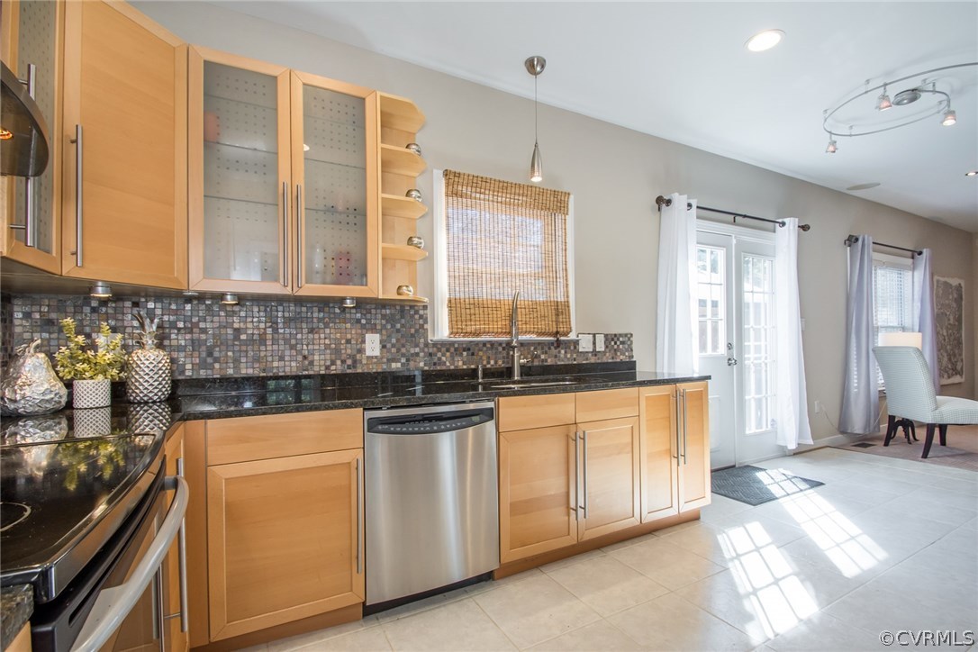 2105 Pemberton Road Henrico, VA 23238 - Photo 19 of 46 Gallery Image 19