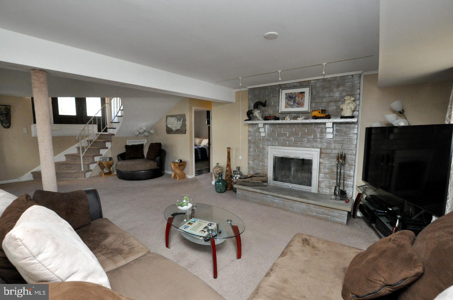 42 Clemson Road Cherry Hill, NJ 08034 - Photo 19 of 28 Family Room