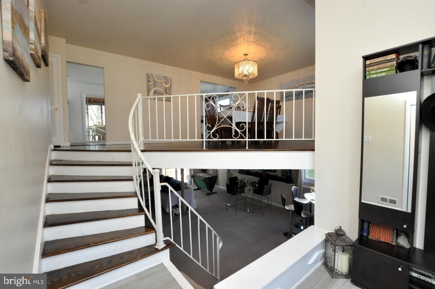 42 Clemson Road Cherry Hill, NJ 08034 - Photo 3 of 28 Foyer