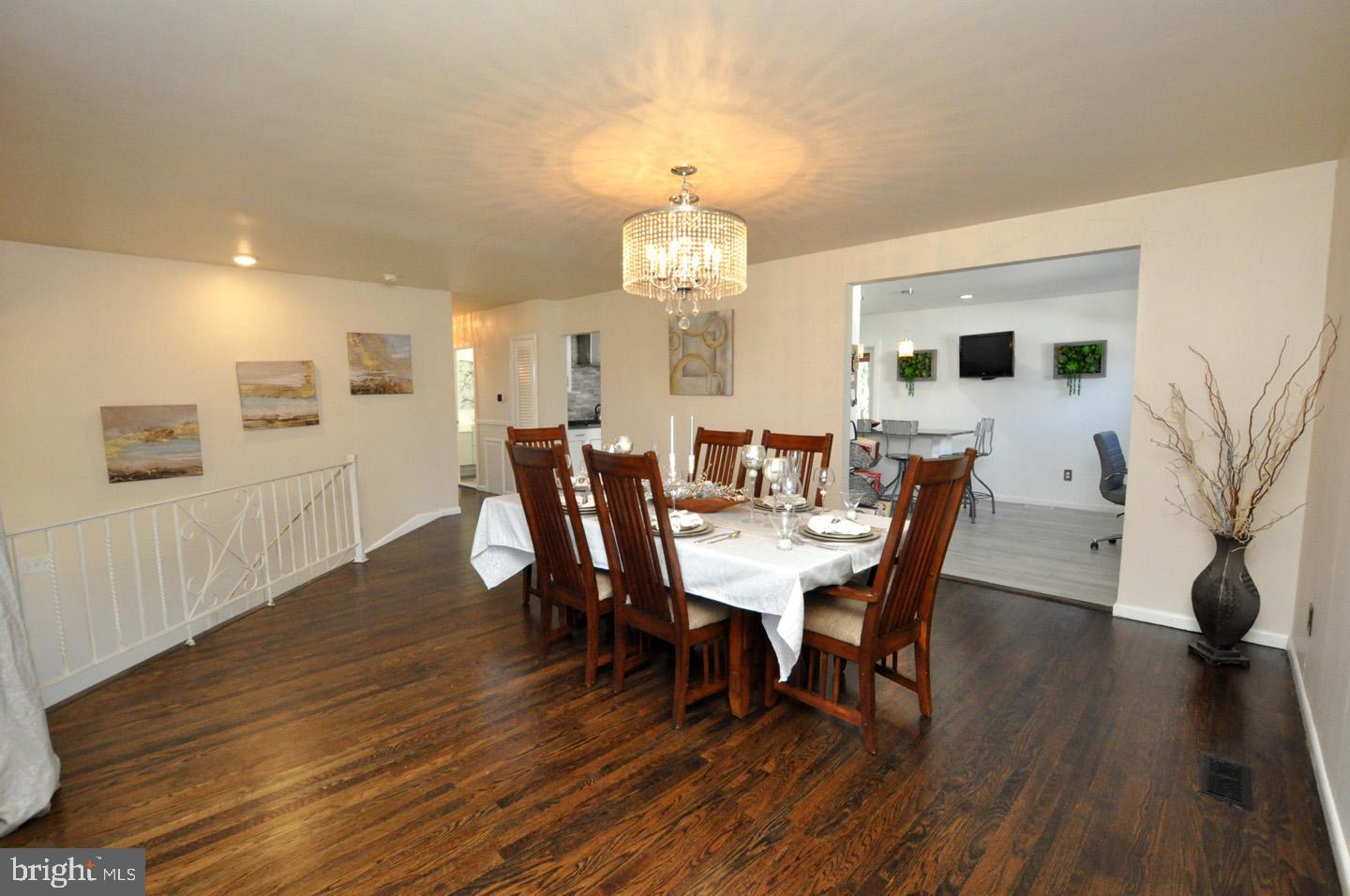 42 Clemson Road Cherry Hill, NJ 08034 - Photo 6 of 28 Dining Room/Living Room