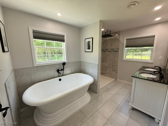 4139 Austin Road Geneva, OH 44041 - Photo 22 of 41 soaking tub in Primary suite bathroom