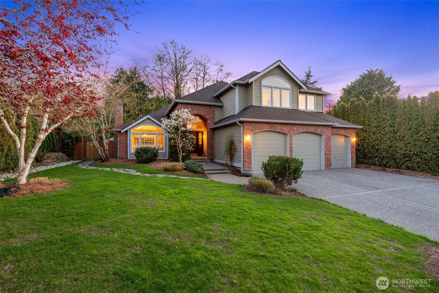 2602 57th Street Southwest Everett, WA 98203 - Photo 2 of 40