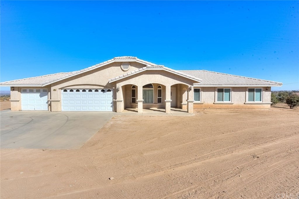 8695 Flowerfield Road Phelan, CA 92371 - Photo 1 of 1 Welcome to this lovely 4 bedroom 2 bath plus separate office - 2229 Sq ft located at
8695 Flowerfield