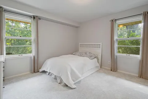 $789,900 | 15 St Albans Road East, Hopkins, MN 55305