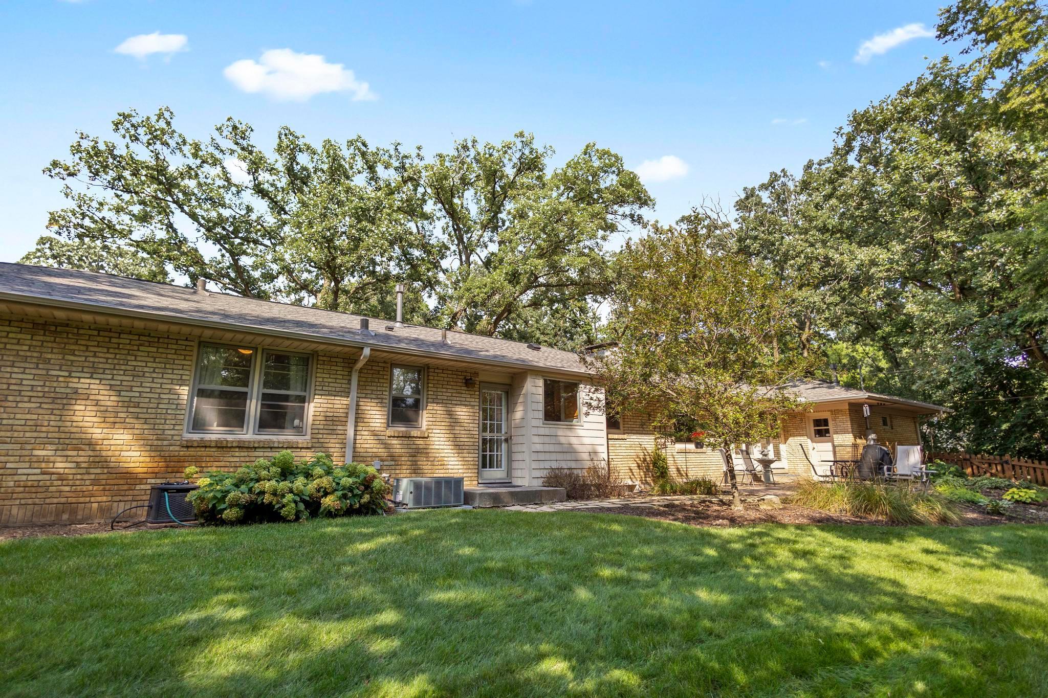 15 St Albans Road East Hopkins, MN 55305 - Photo 26 of 32