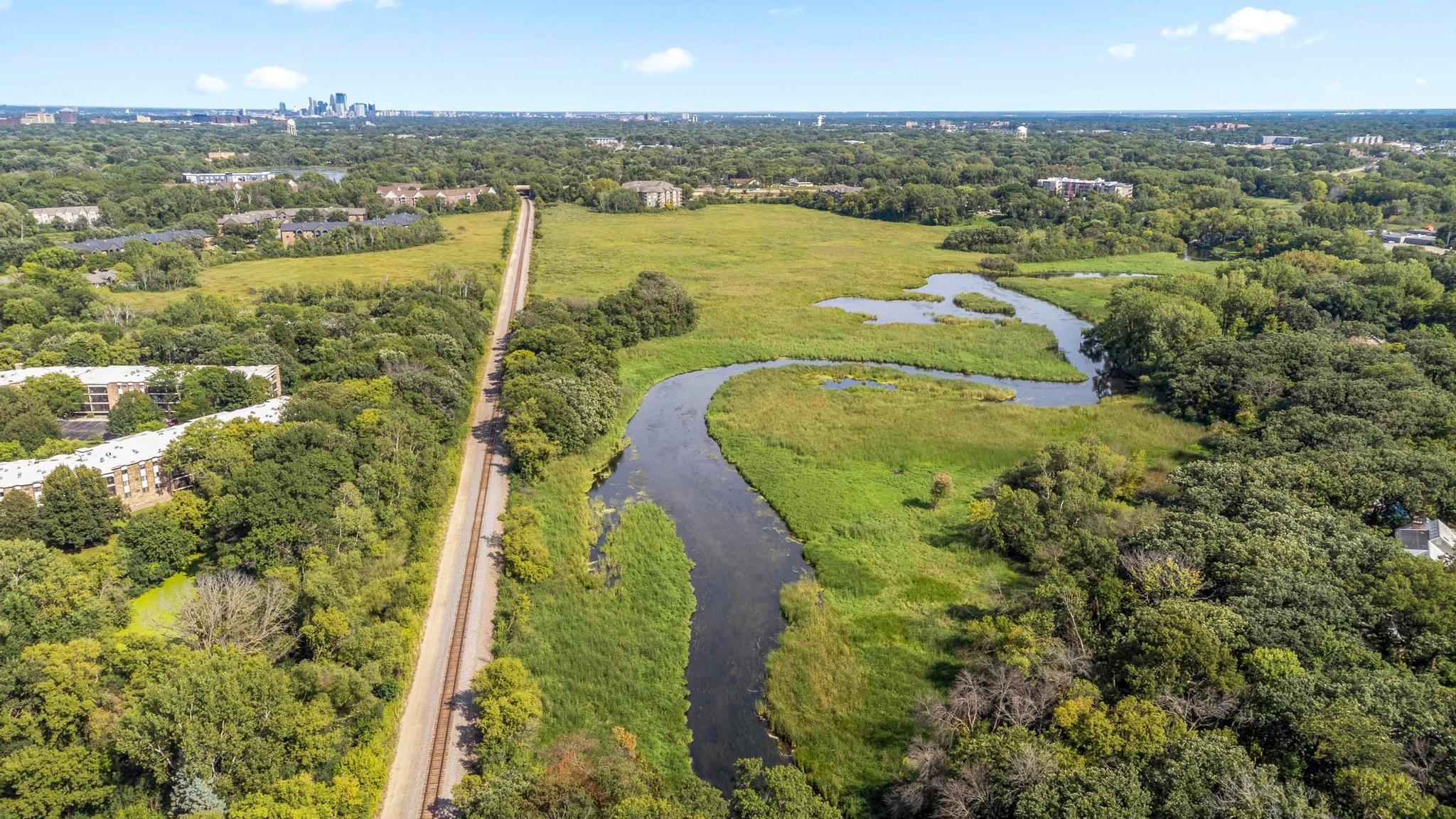 15 St Albans Road East Hopkins, MN 55305 - Photo 28 of 32