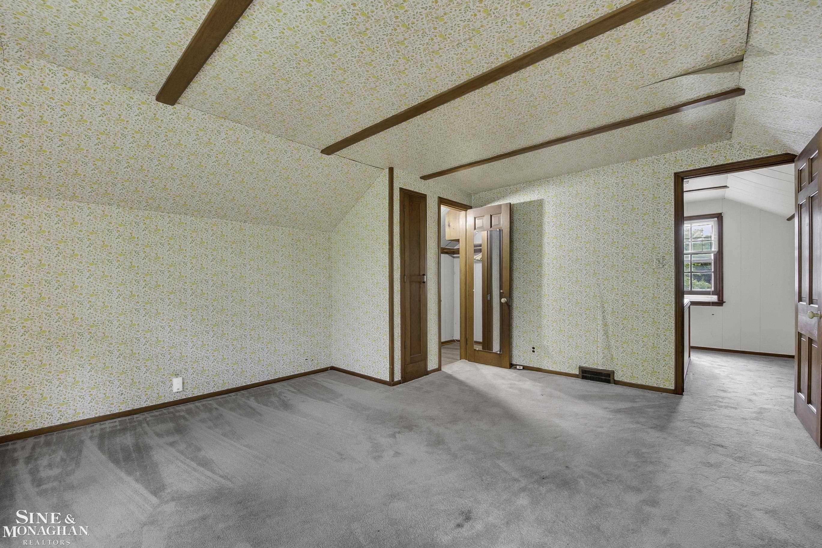 840 Rivard Boulevard Grosse Pointe, MI 48230 - Photo 19 of 35 50124568-18.JPG