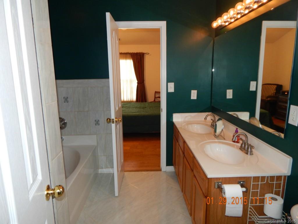 13506 Latta Gordon Road, Unit 202 Huntersville, NC 28078 - Photo 14 of 19 Gallery Image 14