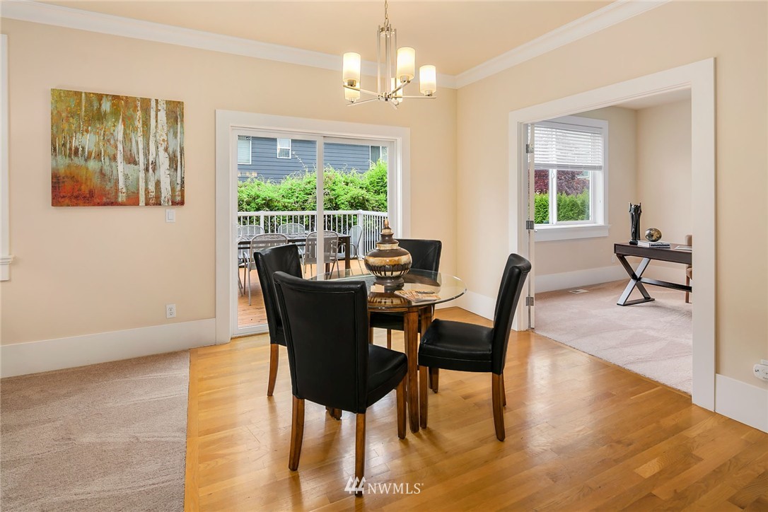 3731 Northeast 19th Street Renton, WA 98056 - Photo 12 of 24
